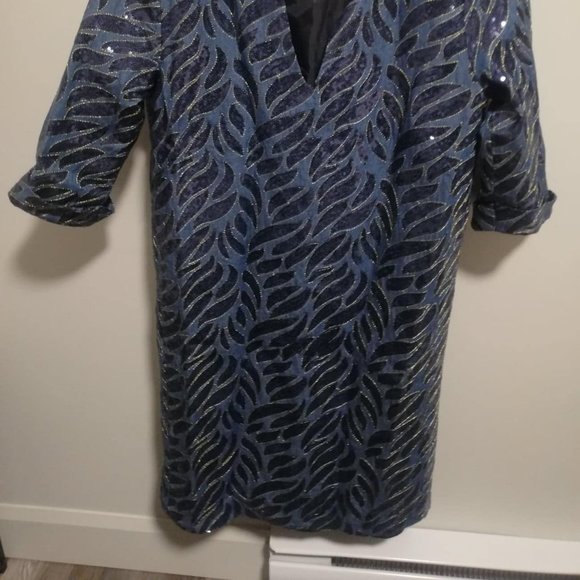 Short dress - Picture 2 of 5